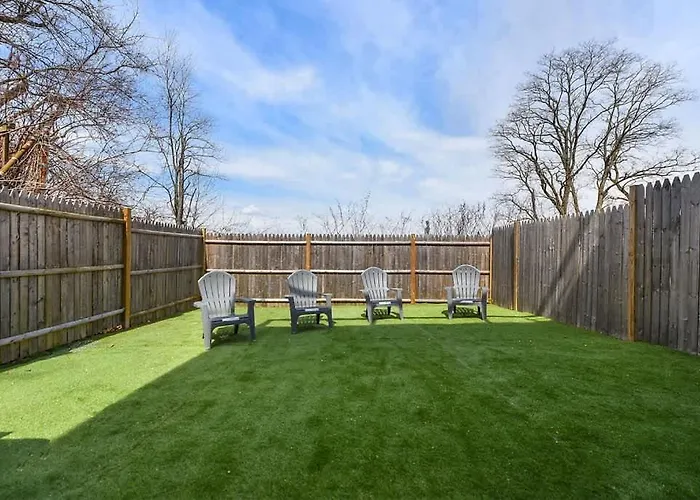 Skyline Retreat- 5br-3 5ba With 2 Car Parking And Rooftop Pittsburgh